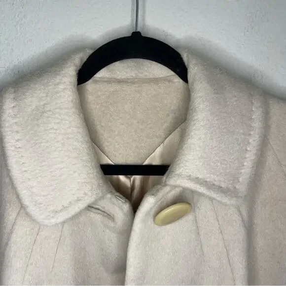 Vintage Cream Women's Coat - Picture 4 of 14